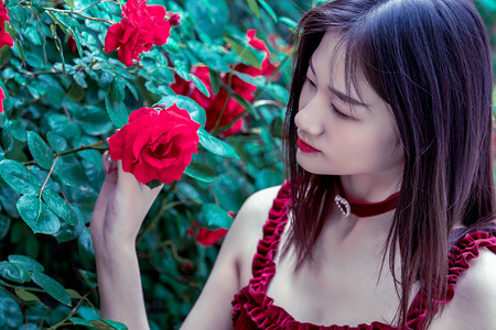 黑龙江结束35天禁渔期 渔民撒下“第一网”